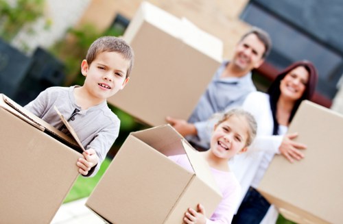 Household and business moving support in Swiss Cottage